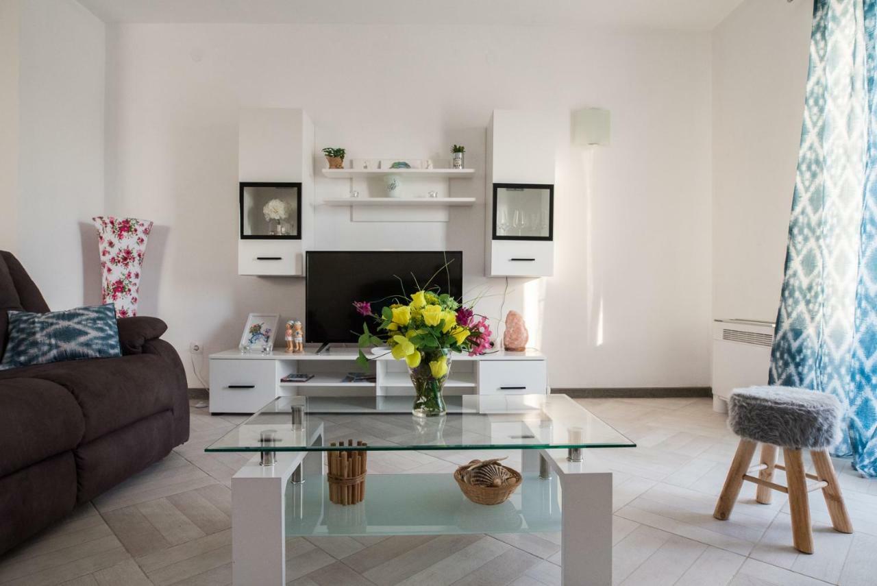 Apartment Mario Malinska