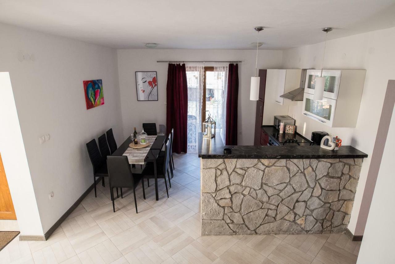 Apartment Mario